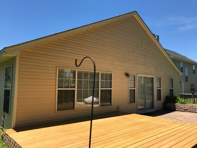 Building Photo - Great single story floor plan is West Ashley.