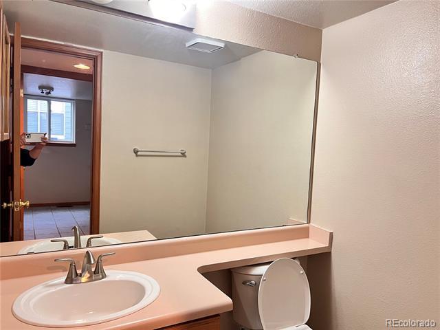 Building Photo - 9937 Spring Hill Ln