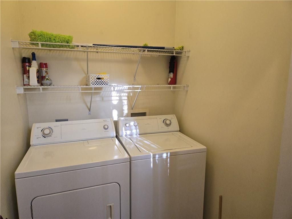 Building Photo - 2581 Laurel Cir NW