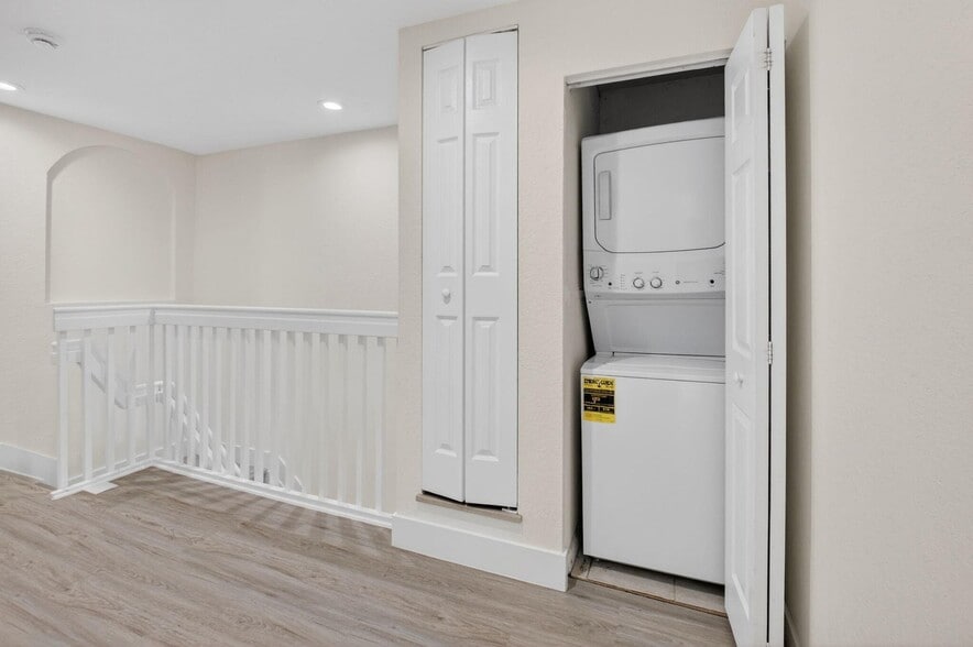 Building Photo - 4801 N Wickham Cir