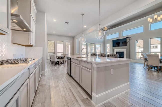 Building Photo - 19500 Summit Glory Trl