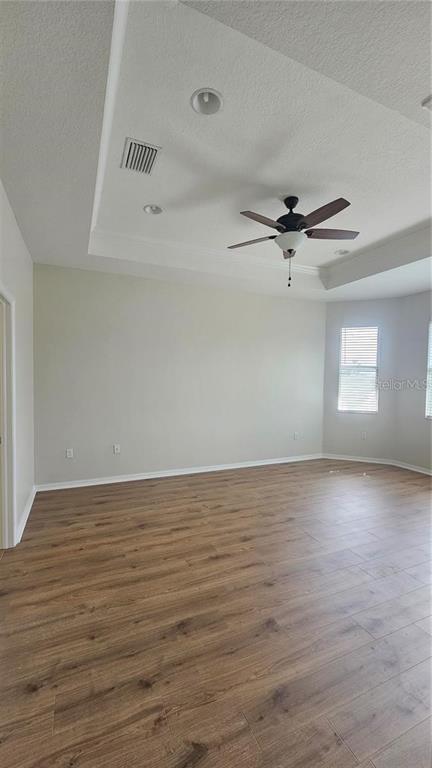 Building Photo - 2528 Ladoga Dr
