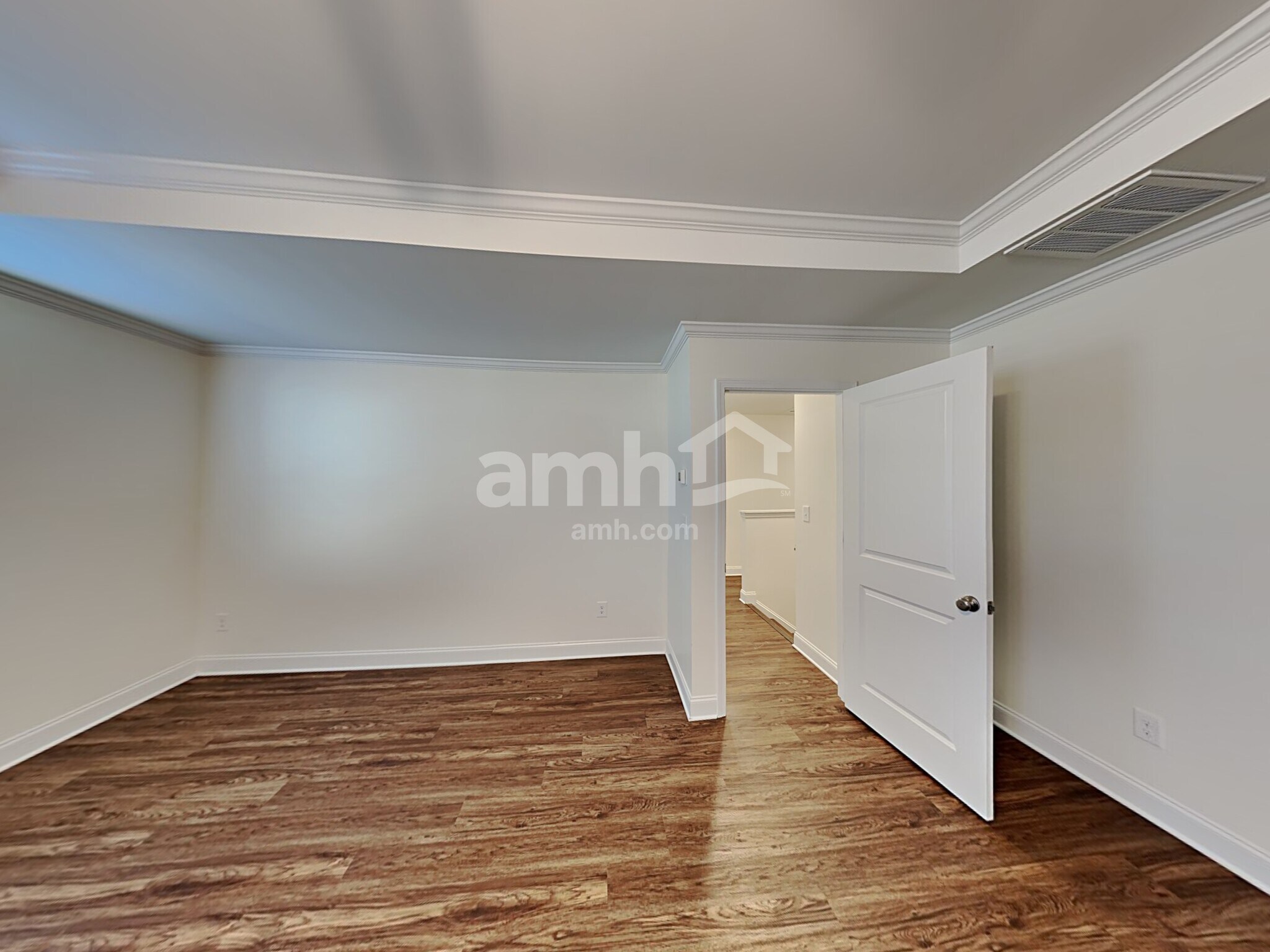 Building Photo - 2134 Laurel Vlg Cir