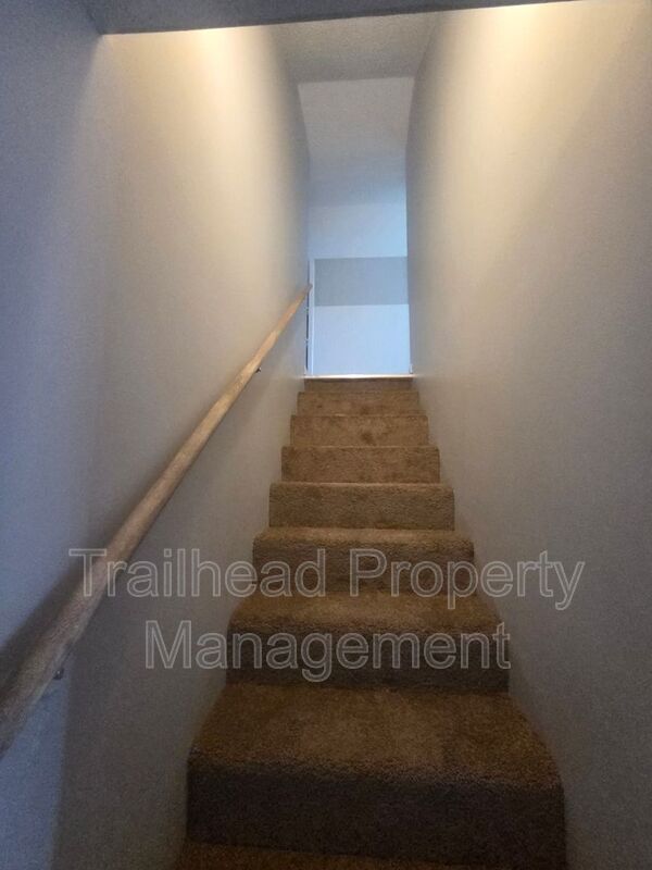 Building Photo - 5911 Cypress Pl