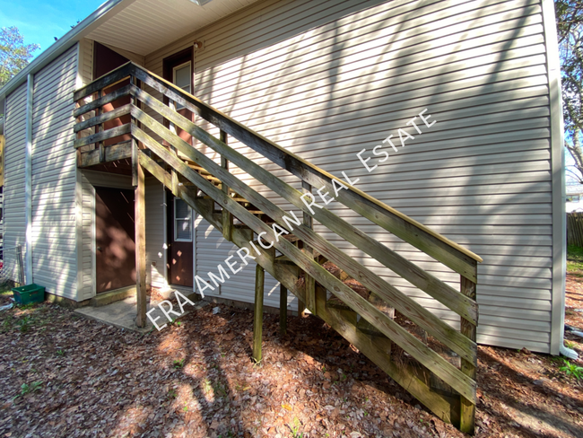 Building Photo - 508 Landview Dr