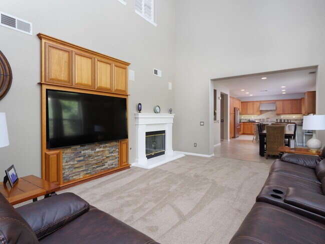 Building Photo - 29158 Black Pine Way