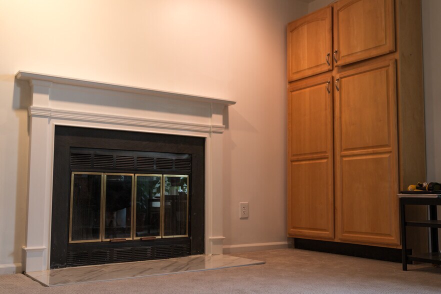 3rd bed - 5713 Brewer House Cir