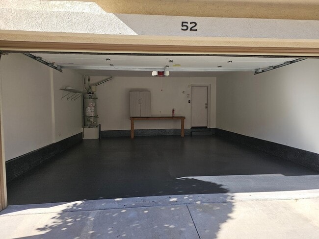 Building Photo - PICTURE PERFECT!  3 BR/3 BA END UNIT CONDO with DIRECT ACCESS 2 CAR GARAGE