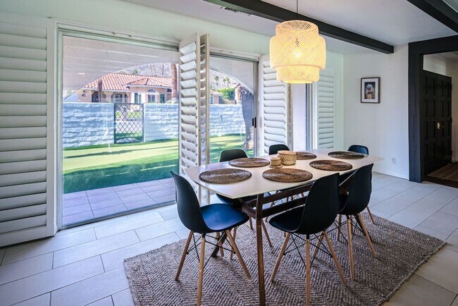 Building Photo - Luxury Mid-Century Retreat in the Heart of...