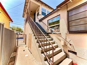 Building Photo - 2433 W Beverly Blvd
