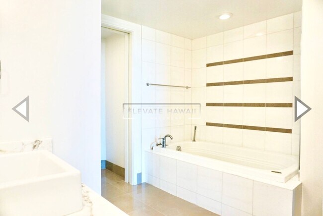 Building Photo - BEAUTIFUL 2 BEDROOM UNIT AT KOOLANI WITH 2...