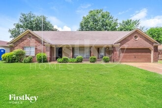 Building Photo - 2801 Emerald St