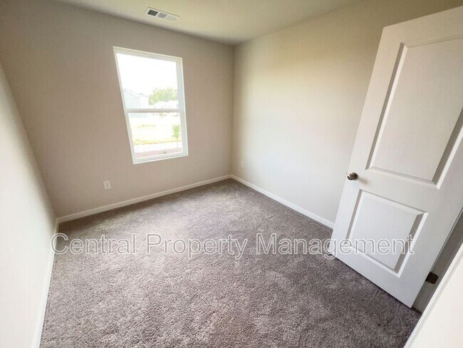 Building Photo - 6018 Tavener Dr
