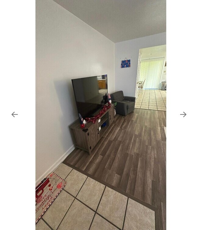 Building Photo - 2555 Chateau Ln