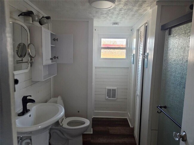 Building Photo - 5465 Jot Em Down Rd