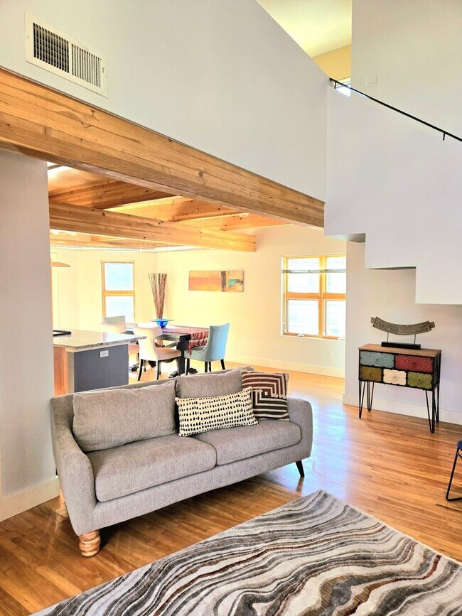 Building Photo - 801 Confidence Dr