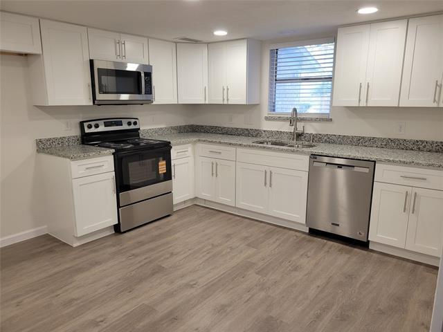 Building Photo - 3127 Willowbrook Ct