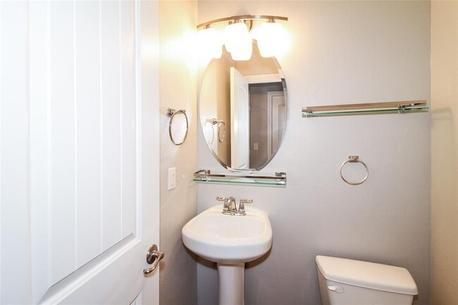 Building Photo - 8905 NW 106th St