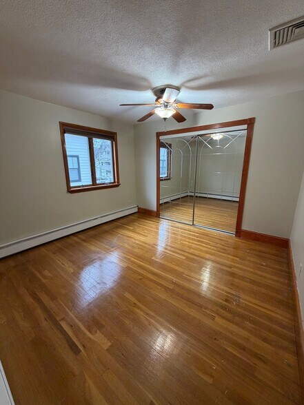 Building Photo - 33 Lafayette St