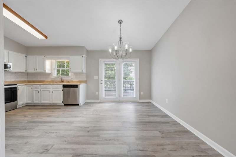 Building Photo - 165 N Rome Dr