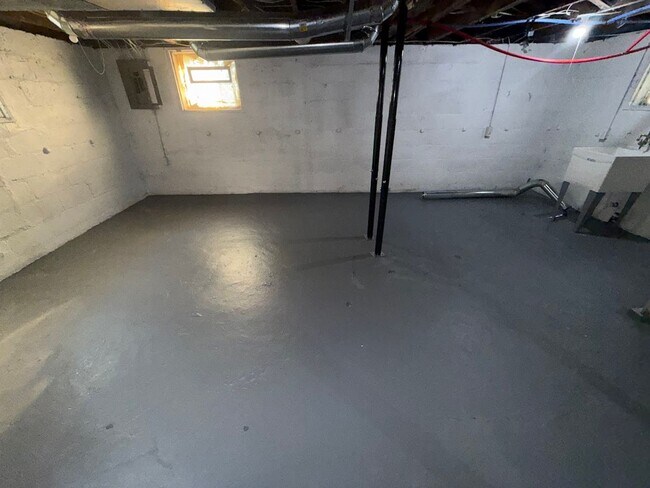 Building Photo - Open House Schedule Mon 9.1.25 @ 12:00pm, ...