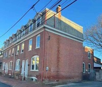 Building Photo - 37 S Darlington St