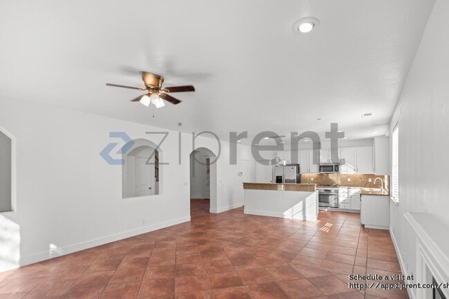 Building Photo - 207 Barcelona Dr