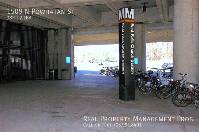 Building Photo - 1509 N Powhatan St