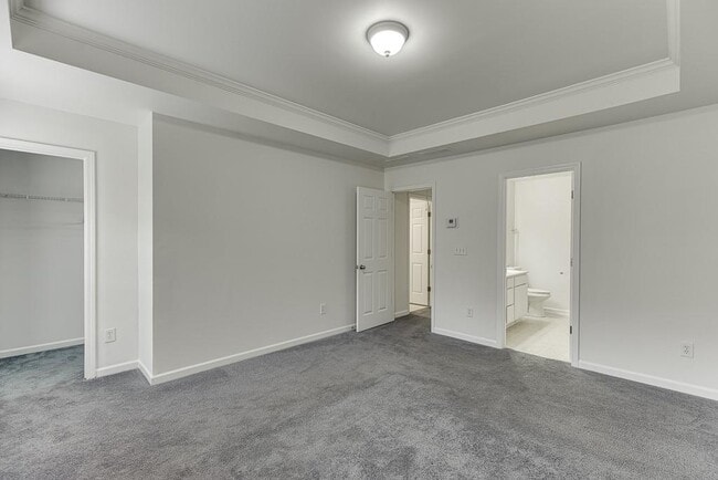 Building Photo - 805 Tulip Poplar Way