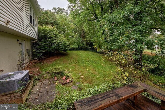 Building Photo - 5629 Signal Point Ct