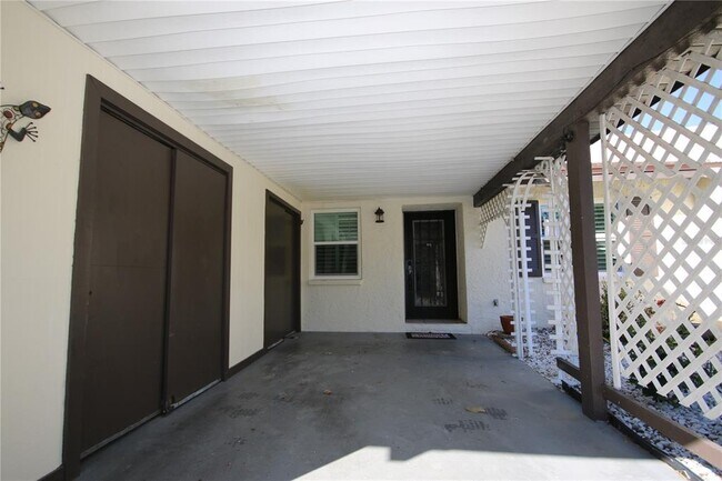 Building Photo - 2084 Sunset Grove Ln
