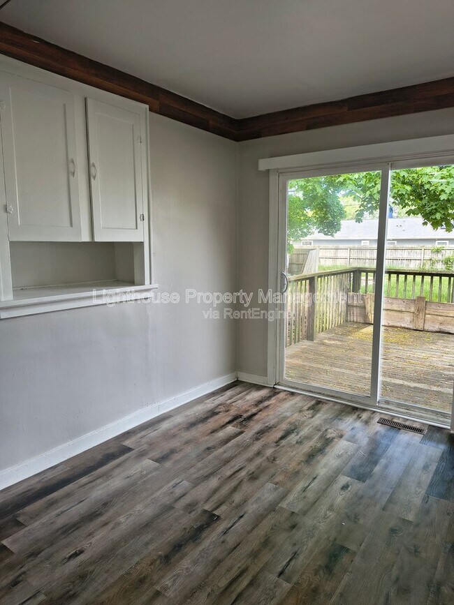 Building Photo - 3041 Lemuel St