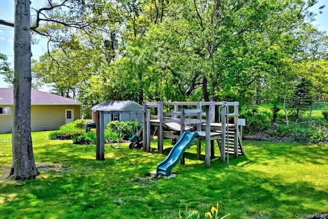 Building Photo - 44 Fox Hill Dr
