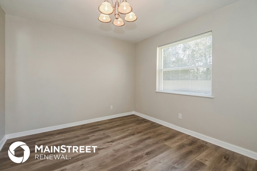 Building Photo - 4602 Anvers Blvd