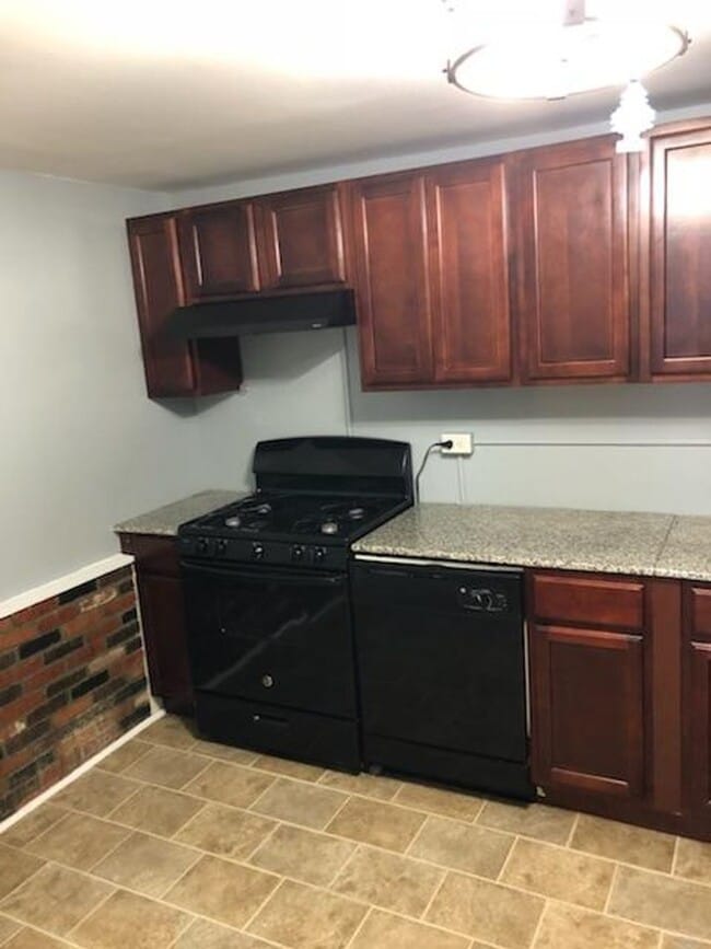 Building Photo - 223-227 East Dominick