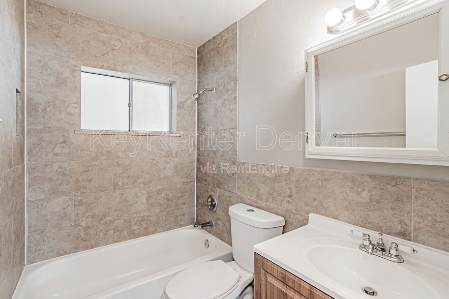 Building Photo - 16485 W 14th Pl