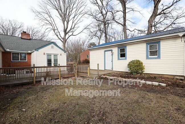Building Photo - 8707 Mapleton Rd