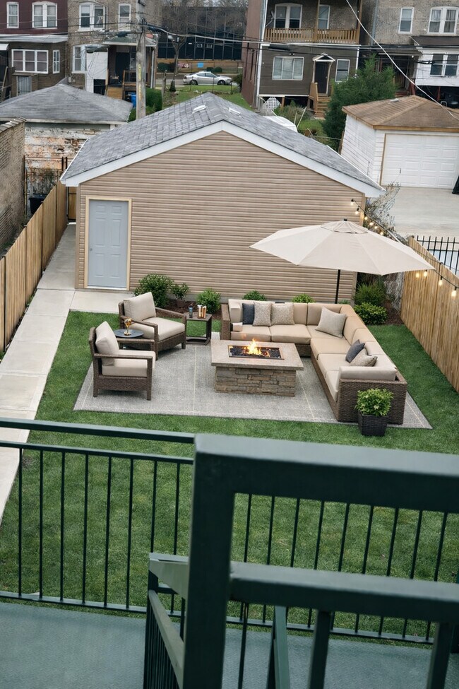 Building Photo - 6649 S Woodlawn Ave