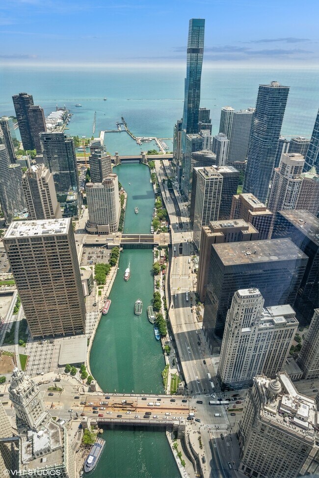 Building Photo - 401 N Wabash Ave