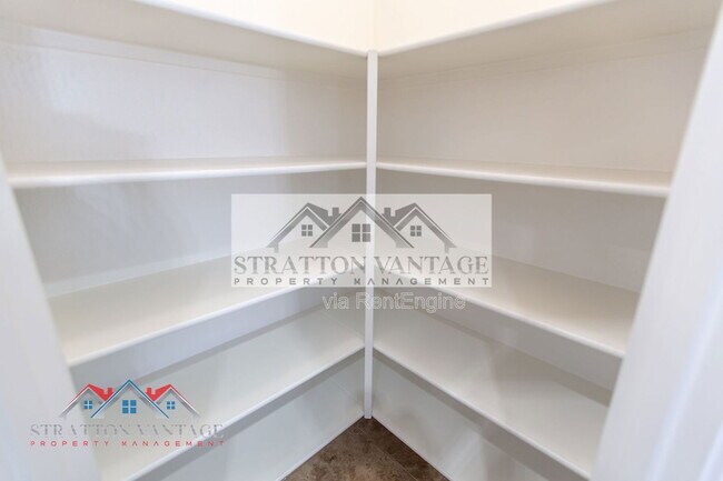 Building Photo - 11527 East Starkey Avenue