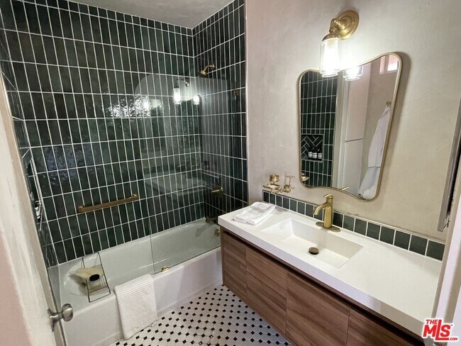 Building Photo - 71658 Cactus Dr