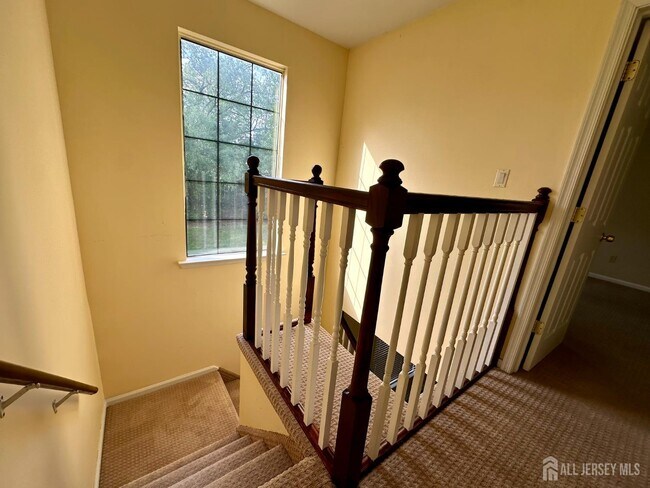 Building Photo - 435 Meade Ct