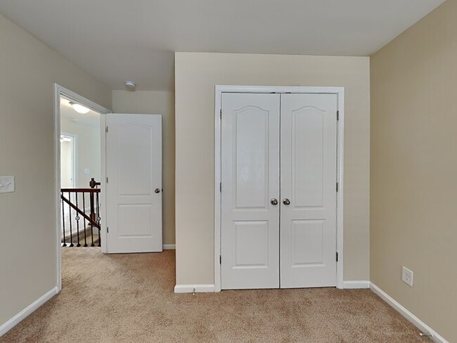 Building Photo - 265 Marsh Creek Dr