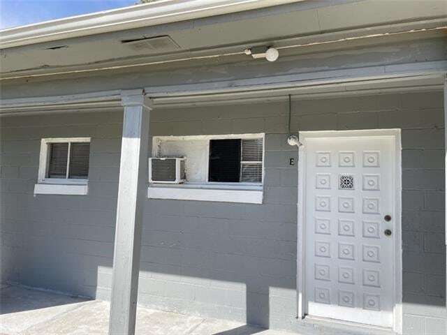 Building Photo - 1916 Claire Ave