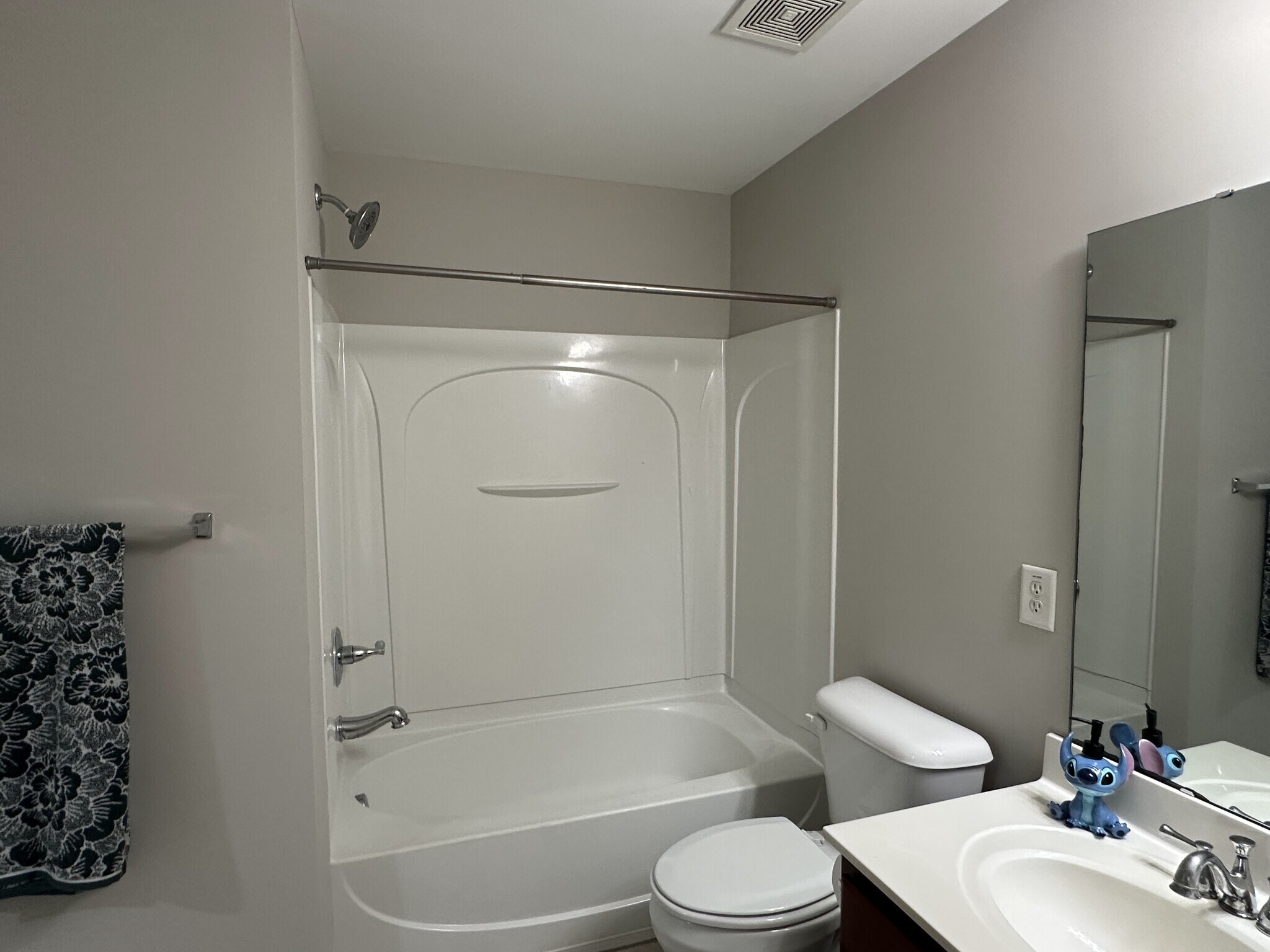 Building Photo - 205 Bog Hill Ln