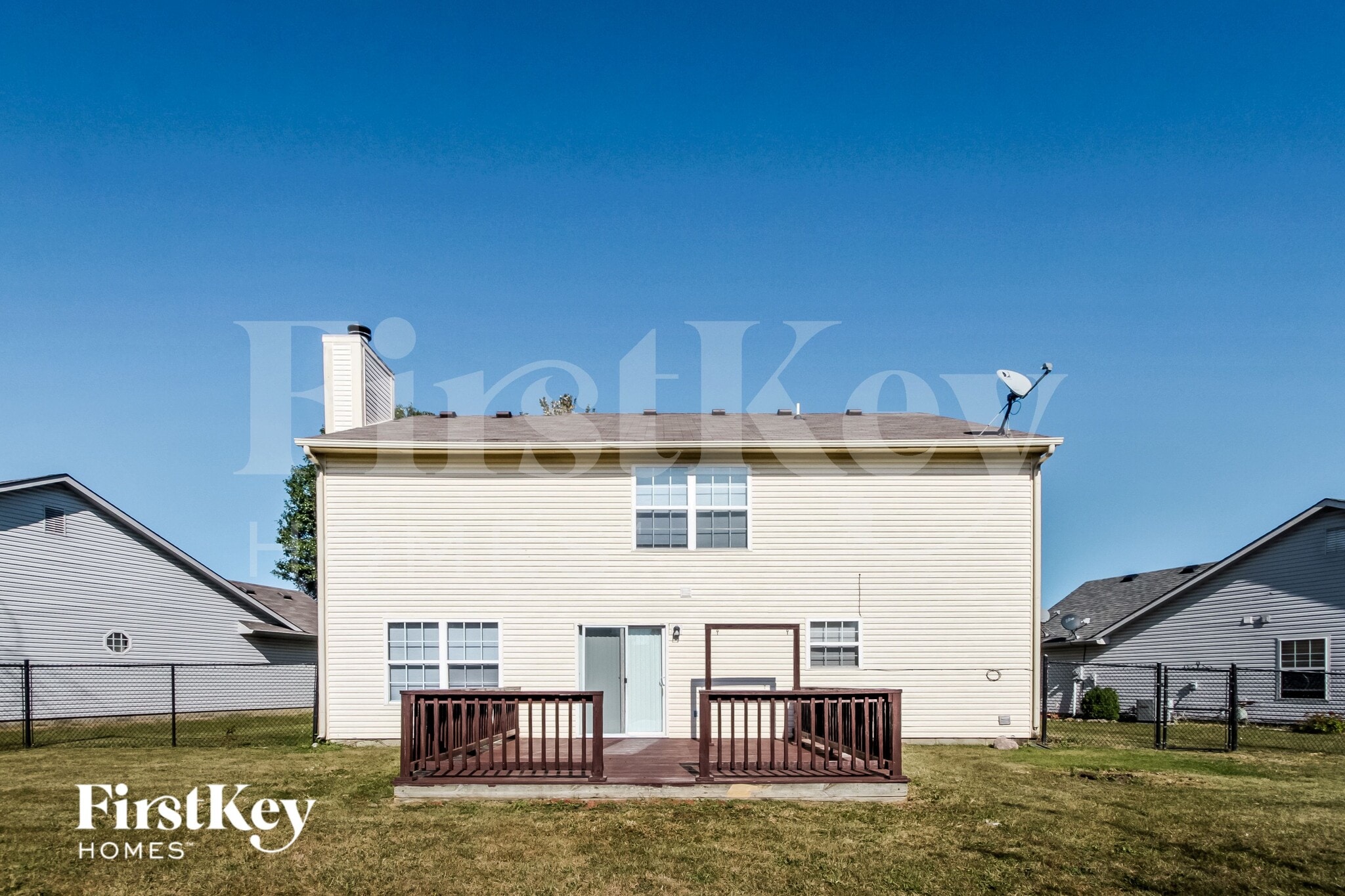 Building Photo - 728 Sweet Creek Dr