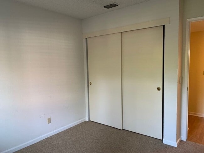 Building Photo - Lovely 3-Bedroom Home on a Cul-De-Sac in Fair Oaks