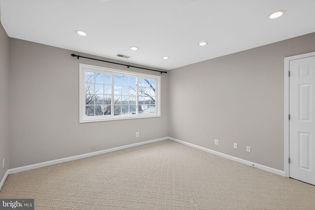 Building Photo - 1455 VA-401