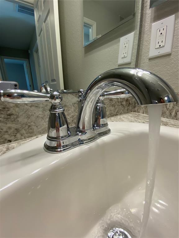 Building Photo - 217 Cascara Ln