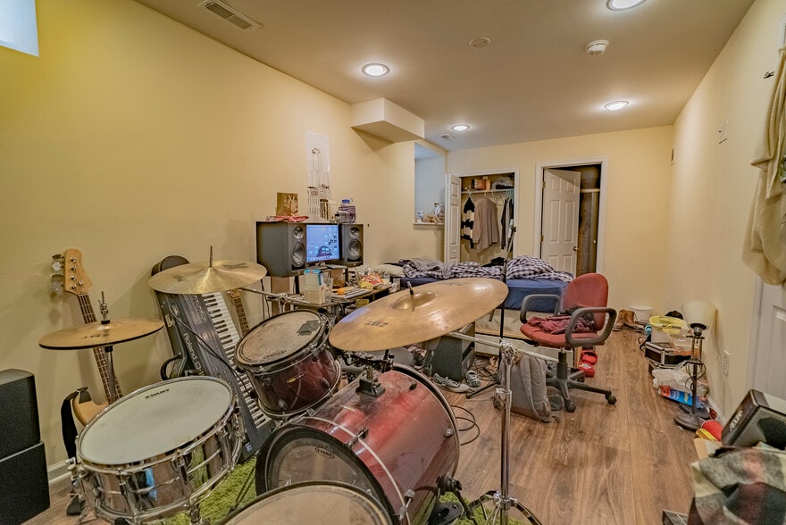 Building Photo - 3707 Powelton Ave